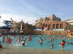 华东地区最大水上乐园--横店影视城“梦幻谷水世界”破土动工